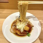 Men Ginza Onodera - 醤油ラーメン
                        トリュフ薫る特製ワンタン