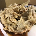 そばの神田東一屋 - ごぼうに着目する。