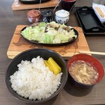 豚とん亭 - ご飯、スープ食べ放題！！！