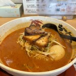 らーめん世界 - いつもと違い味玉トッピングしてます