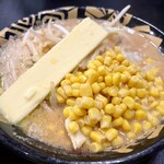 ハルピン 味噌らーめん 雷蔵 - コーンバター味噌ラーメン（990円税込）