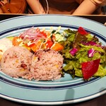 Hawaiian Diner HANAO CAFE - 娘はロミロミサーモンライスボール   雑穀米をチョイス 