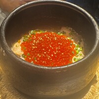 炭火割烹 麻布龍土町 - 鮭といくらの土鍋ごはん