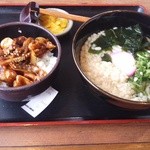 街かど屋 - 日替り昼うどんとミニ豚味噌丼（５８０円）