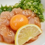Yakitori Ba Komachi - 柔らかさがたまらない！しっとりおいしい鶏ユッケ 　600円