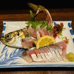 ささいずみ - あじの活造り　890円