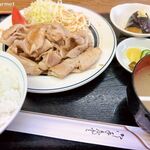 豚生姜焼き定食 (1,000円)