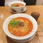 すする 担々麺 - 