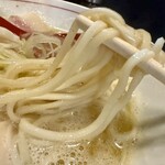 Namaiki noodles - 素朴な小麦感が味わえる麺