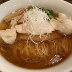 人力俥 - 丸鶏わんたん醤油そば