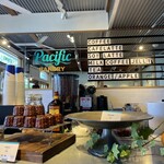 Pacific BAKERY - 