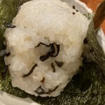 Teppansake No Kigaru - 土鍋で炊くおにぎり〜昆布　税込350円