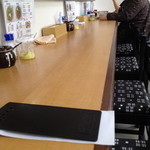 留さんうどん - 14年2月。カウンター席。