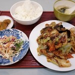 龍明樓 - 回鍋肉定食♪