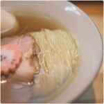 Nekototsukichamminudoruzu - 美しく寝かされた麺