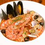 Lots of seafood♪ Seafood risotto with saffron flavor