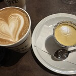 フラットホワイト コーヒー ファクトリー - 料理写真: