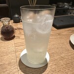 Yakitori Ruike - じゃばら酒のソーダ割り。果汁が濃くて美味。