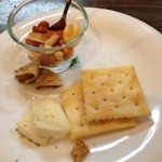 おつまみの盛り合わせ