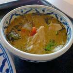 SIAM THAI RESTAURANT - ガイパッポンカレーラードカオセット