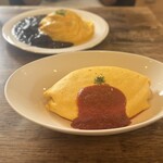 カフェ ワニシャン - 『ビーフオムライス』『ケチャップオムライス』