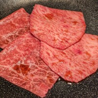 焼肉うしごろ 新宿三丁目店 - 