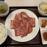 馬車道 de 焼肉 DOURAKU CORRIDA 北仲ブリック＆ホワイト店 - 