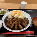 御在所サービスエリア（下り線）とんとん食堂 - 