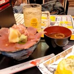神戸牛と海鮮丼 にくあんど - 