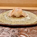 天ぷら たけうち - アカムツの昆布締め 槍烏賊の糸切り