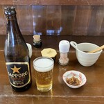 とんかつ 椿 - まずはビールから