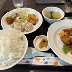 Chuukachuuboukisshou - 酢豚ランチ＋ご飯大盛り
                      1200円＋無料