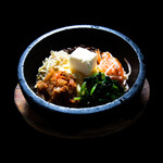Stone-grilled cheese bibimbap (soup included)