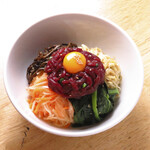 유케 비빔밥 (스프 포함)