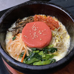 Stone-grilled cheese and cod roe bibimbap (soup included)