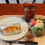 3206 - 虎ノ門 3206 ＠神谷町 デビルドエッグ 630円 ＋ ポテトサラダ 380円 ＋ ランチドリンク 150円（全て税込）アイスティーを選んで