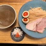 いかれたヌードル フィッシュトンズ - 