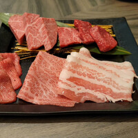 近江うし焼肉 にくTATSU 日本橋室町店 - 