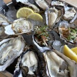 L'Ecailler Oyster Bar - 