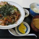 三喜食堂 - 焼き肉丼820円+しらすおろし270円