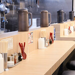 京都ラーメン きんざん - カウンター