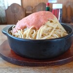 喫茶 レストラン ガロ - 明太子スパゲッティ大盛り（横から）