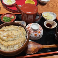 炭焼 うな富士 有楽町店 - あっという間に、テーブルに届いた