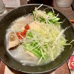 Kome Men Shokudou - 参鶏湯風フォー（1380円）