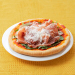 Pizza prosciutto with vegetables Prosciutto