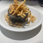 Balcony by 6th - トリュフのポテト