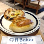 R Baker 富谷店 - 