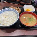 吉野家 恵比寿駅東口店 - 牛皿定食（大盛）　とん汁変更