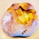 ベーカリー&テーブル 箱根 - パン じゃがバターフランス（309円）