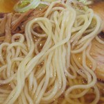 ラーメン角屋 - 細いんですけど コシありの麺です！